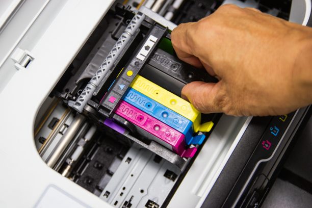 Technicians,Are,Install,Setup,The,Ink,Cartridge,Or,Inkjet,Cartridge Technicians,Are,Install,Setup,The,Ink,Cartridge,Or,Inkjet,Cartridge
